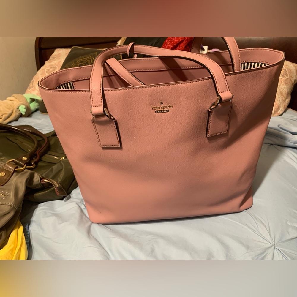 Kate Spade Big Shoulder Purse/Bag .
